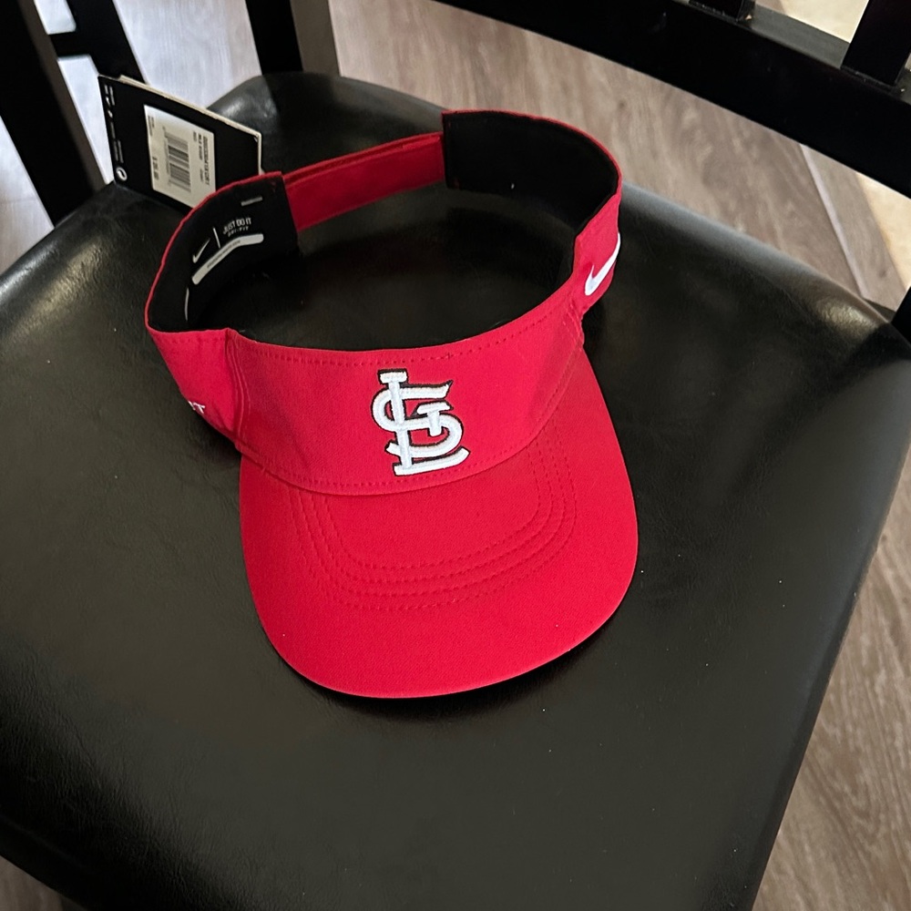 Nike Cardinals Sports Visor NWT